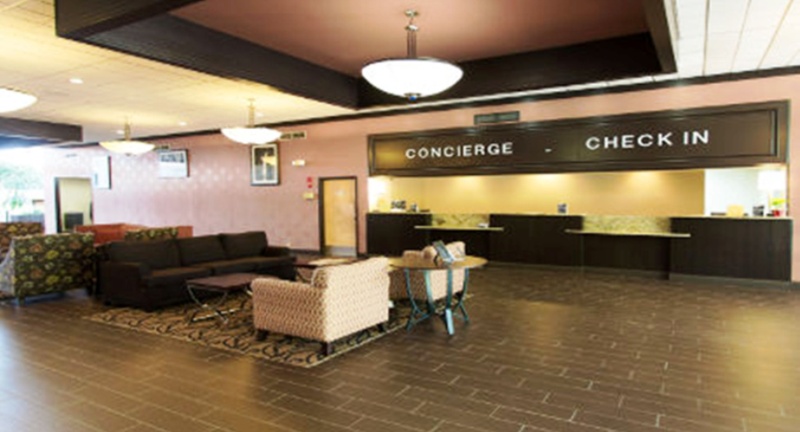 Best Western Gateway International - Honeymoon Suite