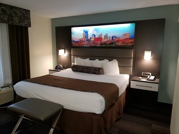 Clubhotel Inn & Suites Airport / Opryland - Whirlpool