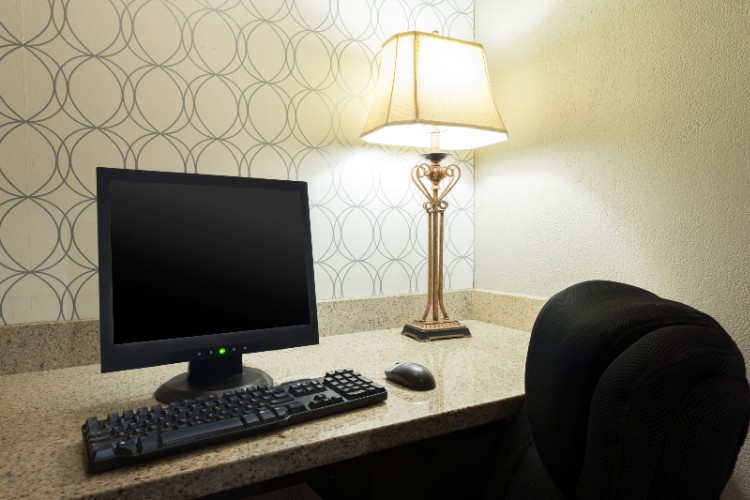 Baymont Inn & Suites Louisville East - 