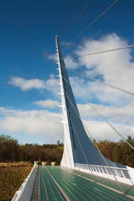 Best Western Hilltop Inn - Sundial Bridge