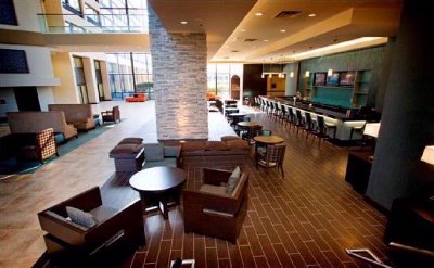 Holiday Inn Executive Center - 