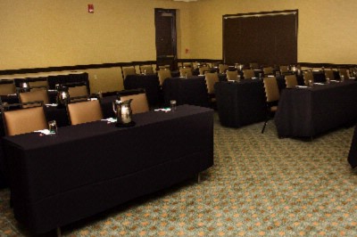 Holiday Inn Executive Center - 