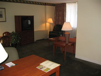 Hawthorn Suites Alexandria - 