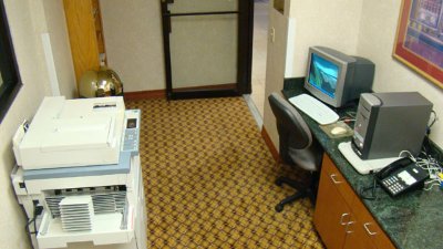 Hotel Preet Grand Conference Center - Business Center