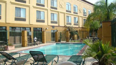 Hotel Preet Grand Conference Center - Outdoor Pool