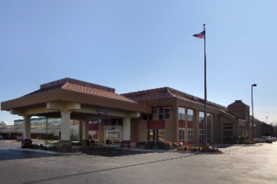 Ramada West Memphis - Hotel Entrance