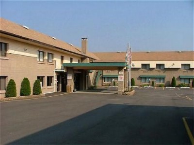 Image of Howard Johnson Inn & Suites Binghamton