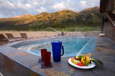Teton Mountain Lodge & Spa - Summit Terrace At The Solitude Spa - 23 Person Jacuzzi Tub