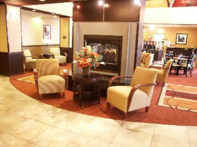 The New Hampton Inn & Suites Glen Allen / Richmond - Comfortable And Cozy Lobby