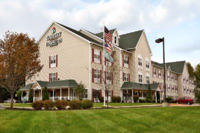 Country Inn & Suites Columbus Airport East - Complimentary Hot Breakfast Buffett