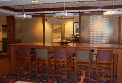 Lobby Area With Cable Tv