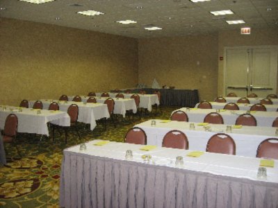 Holiday Inn Express Hotel & Suites - Salon Meeting Room