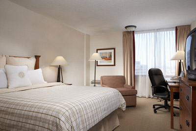 Four Points by Sheraton Toronto Airport - Queen Bed