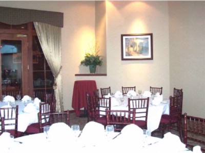 Holiday Inn Hotel & Suites - 