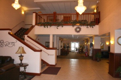 The Plaza Hotel & Suites - The Plaza Hotel & Suites Of Winona Lobby