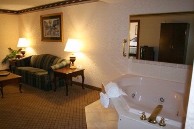 The Plaza Hotel & Suites - Jacuzzi Whirlpool Room