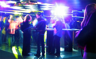 L'hotel De La Montagne - Thursday's club