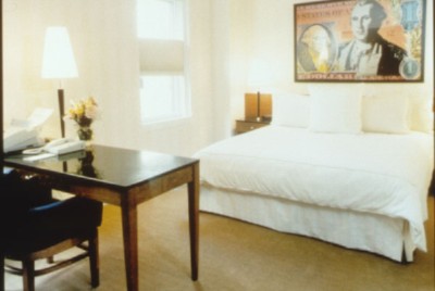 The Hotel George - Guest Room