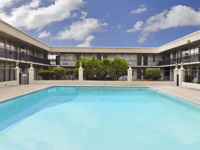 Days Inn & Suites - 