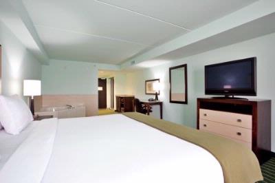 Ramada Limited - King Business Suite
