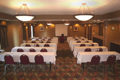 Holiday Inn Express East - Meeting Room