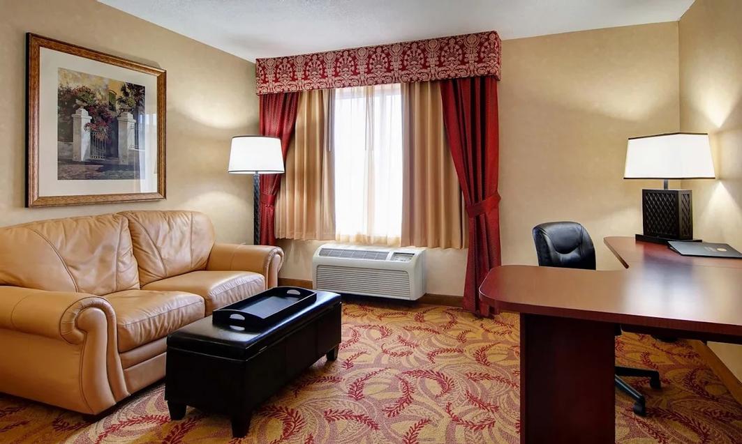 Salem Conference Center - 