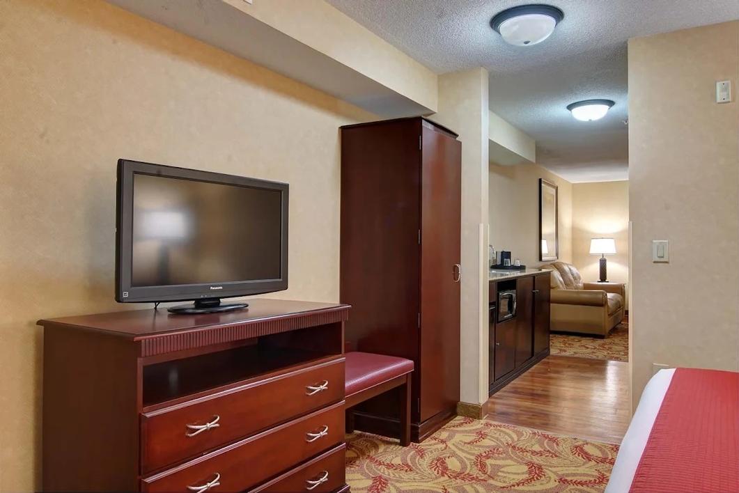 Salem Conference Center - 