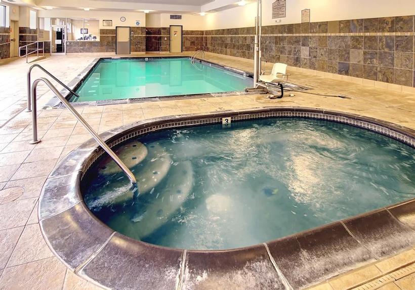 Salem Conference Center - 