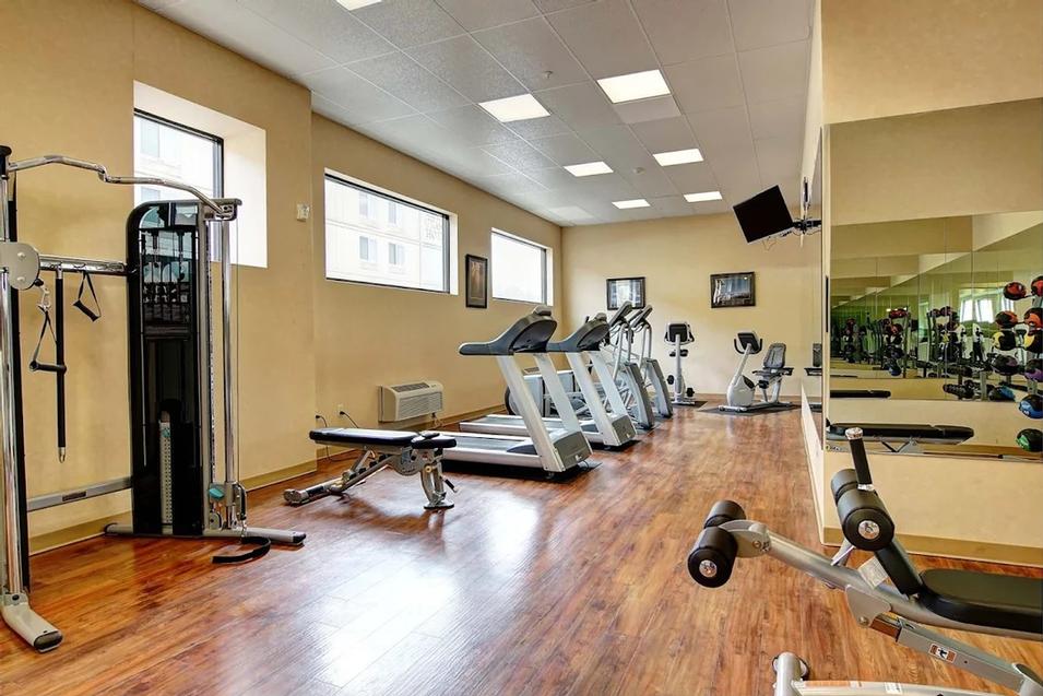 Salem Conference Center - 