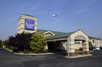 Airport / Expo Sleep Inn & Suites - Front View