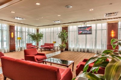 Holiday Inn Montreal Airport - Tropical Atrium & Indoor Pool