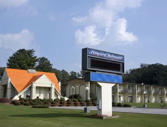 Howard Johnson Inn - 