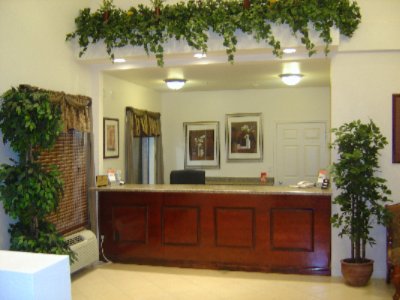 Ramada Inn St. Peters - Front Desk