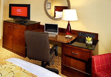 New York Laguardia Airport Marriott - Guest Rooms Technology