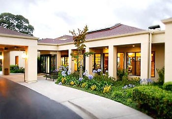 Memphis Park Avenue Courtyard - 