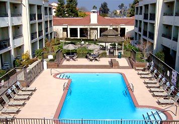 Memphis Park Avenue Courtyard - 