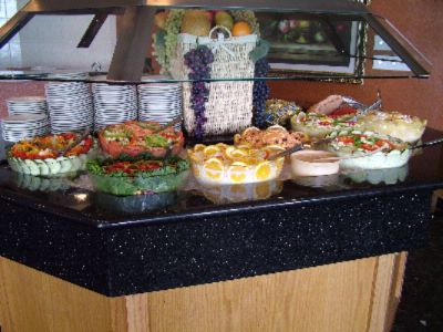 Ramada Lake Shore - Ramada Lake Shore Cafe Buffet