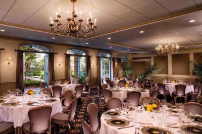 Planters Inn - 