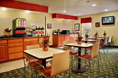 Phoenix Towneplace Suites by Marriott - Free Continental Breakfast
