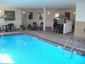 Hawthorn Suites - 