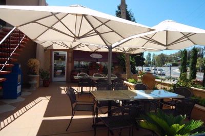 Howard Johnson Inn & Suites - Restaurant Outdoor