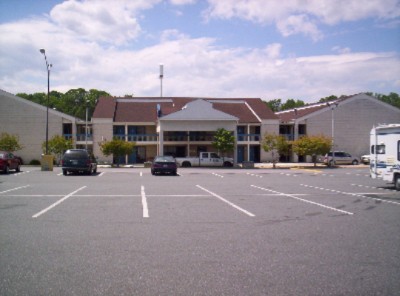 Brookwood Inn - Front View Of Brookwood From Newtown Plaza