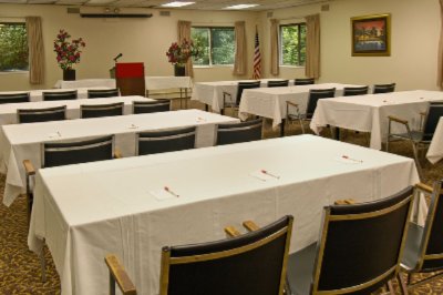 Hammonton Inn - Outdoor Pool
