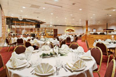 Ramada Inn Hotel & Convention Center - Banquet Room
