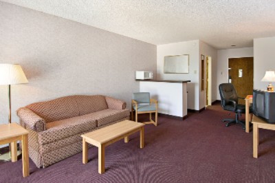 Ramada Inn Hotel & Convention Center - King Suite Living Area