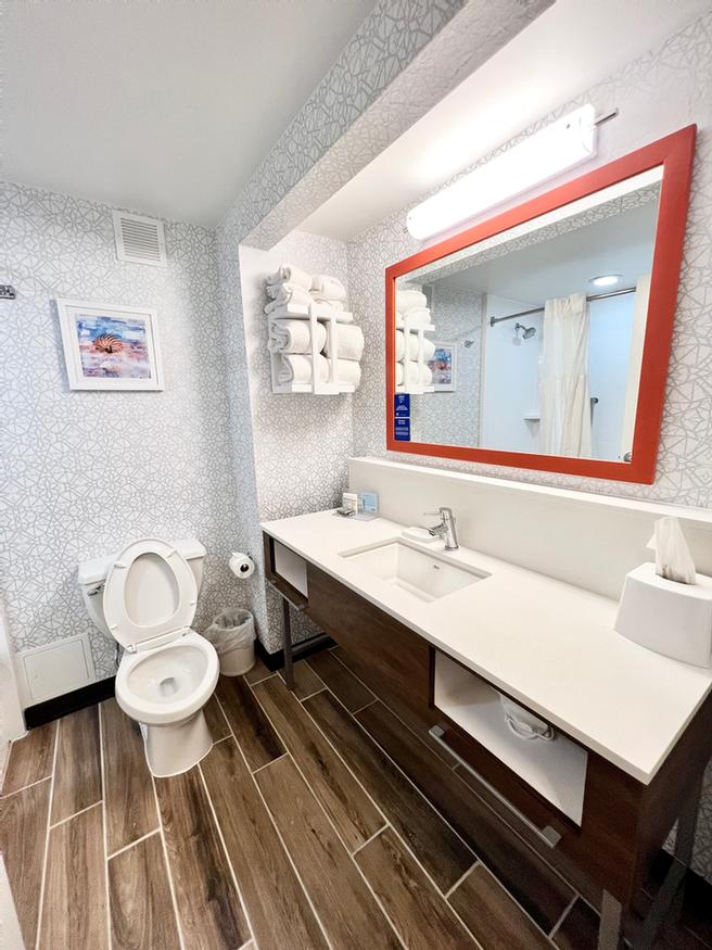Hampton Inn Ft. Walton Beach - Sea Oat Sunsets That Will Mesmerize You.
