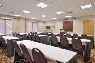 Wingate Inn Tampa North - Osprey Room - Classroom Style