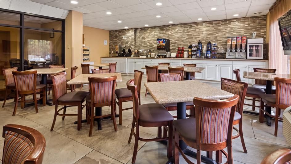 Best Western Executive Hotel - Breakfast Room