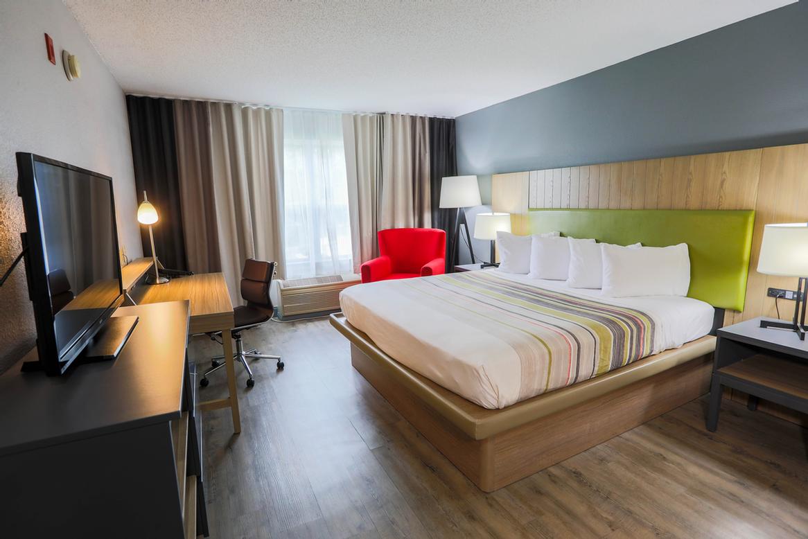 Country Inn & Suites at Freestyle Music Park - Free Style Park Roller Coaster