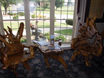 Best Western General Nelson Inn - Chairs In Lobby